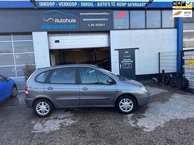 Grijs Gebruikt 2002 Renault Scénic Expression MPV | € 1.699 (Eerlijke prijs)