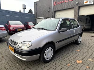 Grijs (metallic) Occasion 2000 Citroën Saxo Hatchback | € 1.450 (Eerlijke prijs)