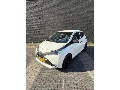 Wit Gebruikt 2017 Toyota Aygo Hatchback | € 6.650 (Goede deal)