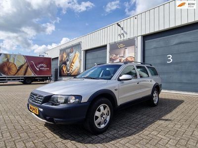 tweedehands Volvo XC70 2.5 T Geartronic AWD AUT LEDER AIRCO CRUISE 2 X SL