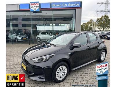 Zwart Gebruikt 2021 Toyota Yaris Hatchback | € 19.750 (Eerlijke prijs)