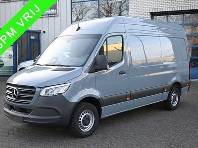 Grijs Occasion 2024 Mercedes Sprinter Van | € 44.950 (Eerlijke prijs)