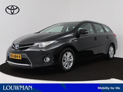 Toyota Auris Hybrid