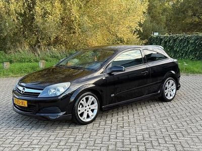 Opel Astra GTC