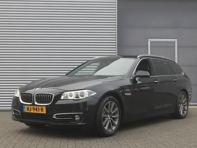 Zwart Gebruikt 2017 BMW 520 Comfort Edition Stationwagen | € 14.999 (Eerlijke prijs)