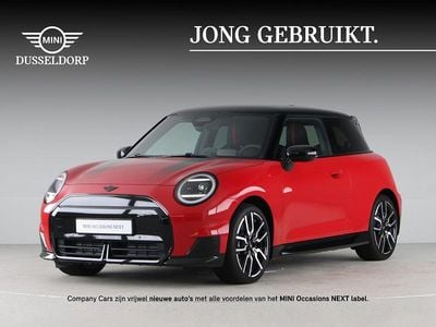 Nieuw Mini Cooper 135 kW (184 PK) 2025 Rood Hatchback