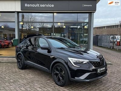 Zwart (metallic) Occasion 2023 Renault Arkana Engineered SUV | € 23.750 (Eerlijke prijs)