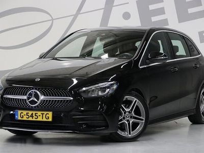 Zwart Gebruikt 2019 Mercedes B180 Business MPV | € 21.750 (Eerlijke prijs)