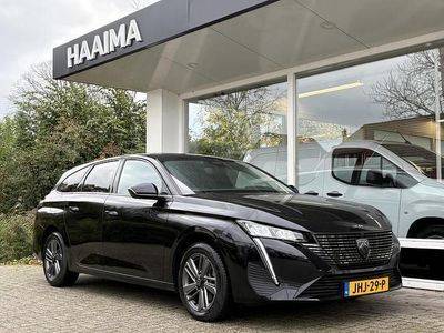 Zwart Gebruikt 2024 Peugeot 308 Allure Stationwagen | € 27.645 (Eerlijke prijs)