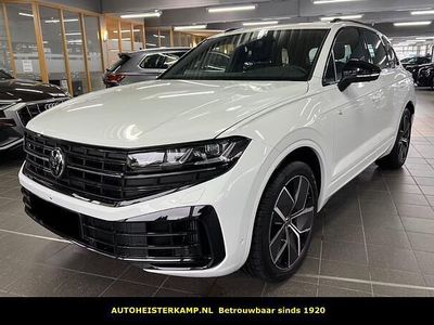 Wit Occasion 2024 VW Touareg R SUV | € 68.950