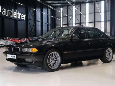 Zwart Gebruikt 2001 BMW 728 Sedan | € 29.500