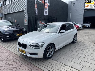 Wit Occasion 2012 BMW 116 Sport Line Hatchback | € 7.499 (Eerlijke prijs)