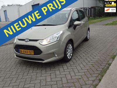 Grijs Occasion 2014 Ford B-MAX Style MPV | € 6.950 (Duur)
