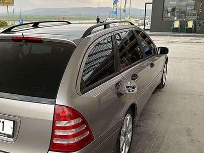 Mercedes C200