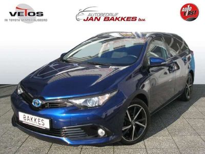 tweedehands Toyota Auris 1.8 Hybr. Dynamic Go met navigatie 66.000 km