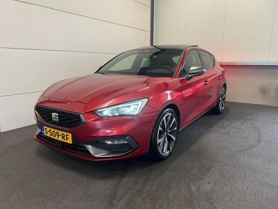 tweedehands Seat Leon 1.5 eTSI 150PK FR Pano, Virtual Cockpit, Cruise, Apple Carplay