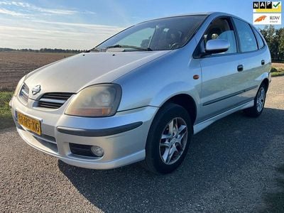 Grijs Gebruikt 2001 Nissan Almera Tino Comfort MPV | € 1.650
