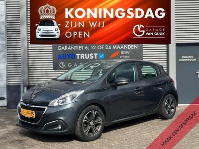 tweedehands Peugeot 208 1.2 82PK NieuweD-riemAircoNaviTrekhaakCruiseP