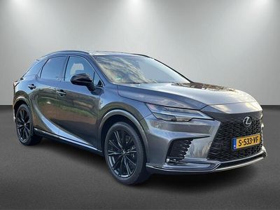Grijs (metallic) Gebruikt 2023 Lexus RX500h Sport Line SUV | € 79.401