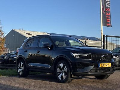 Zwart Occasion 2023 Volvo XC40 Plus SUV | € 36.900 (Eerlijke prijs)