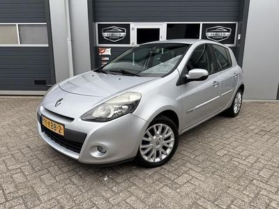 Grijs Gebruikt 2009 Renault Clio II Dynamique Hatchback | € 6.745 (Duur)