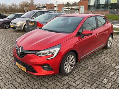 Rood Occasion 2019 Renault Clio IV Zen Hatchback | € 12.340