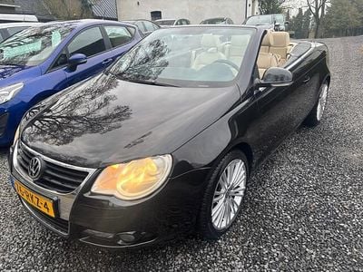 Zwart (metallic) Gebruikt 2007 VW Eos Cabriolet | € 3.999 (Eerlijke prijs)