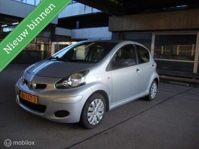 tweedehands Toyota Aygo 1.0-12V Comfort 5 DEURS met AIRCO