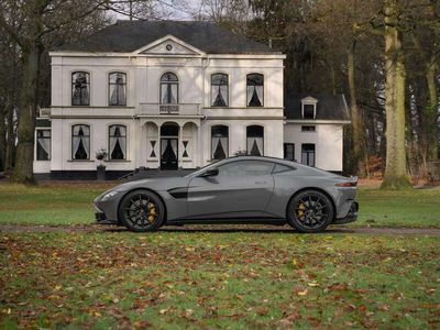 tweedehands Aston Martin V8 Vantage 4.0| China Grey | Black Pack | Alcantara inter