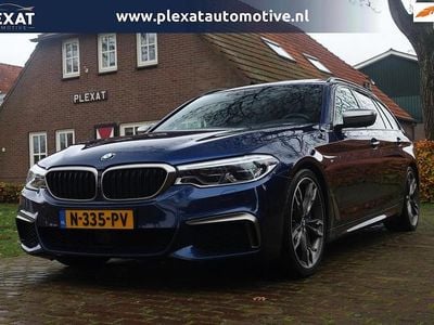 Blauw Gebruikt 2018 BMW M550 Executive Sedan | € 36.945 (Eerlijke prijs)