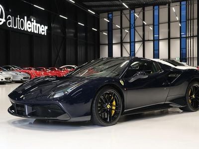 Blauw Occasion 2017 Ferrari 488 Cabriolet | € 269.500 (Goede deal)