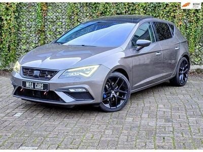 Grijs (metallic) Gebruikt 2017 Seat Leon Business Hatchback | € 8.999 (Goede deal)