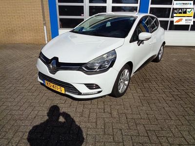 Wit Occasion 2016 Renault Clio IV Zen Hatchback | € 7.750 (Eerlijke prijs)