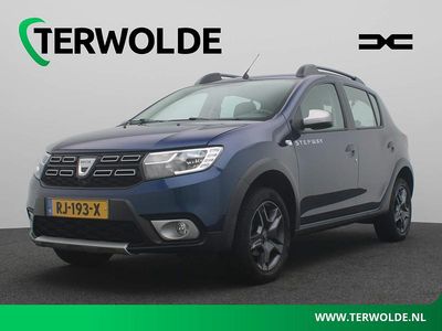 Blauw Gebruikt 2017 Dacia Sandero Stepway Hatchback | € 8.840 (Iets duurder)