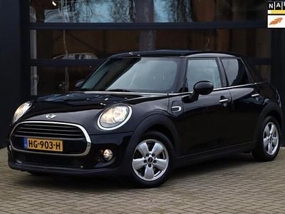 Zwart Gebruikt 2015 Mini Cooper Business Hatchback | € 8.745 (Super prijs)