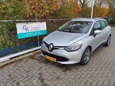 Grijs (metallic) Gebruikt 2014 Renault Clio GrandTour Expression Stationwagen | € 3.750 (Eerlijke prijs)