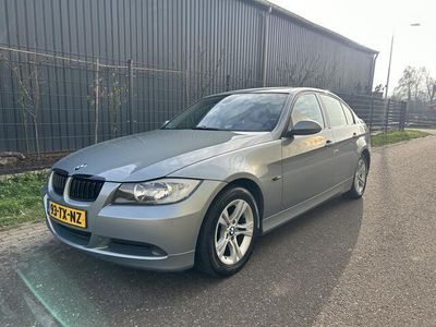 tweedehands BMW 320 320 i High Executive / AIRCO ECC / CRUISE