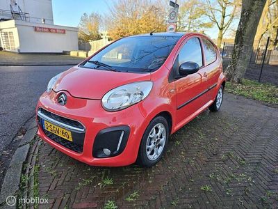Rood Occasion 2013 Citroën C1 Attraction Hatchback | € 3.399 (Eerlijke prijs)