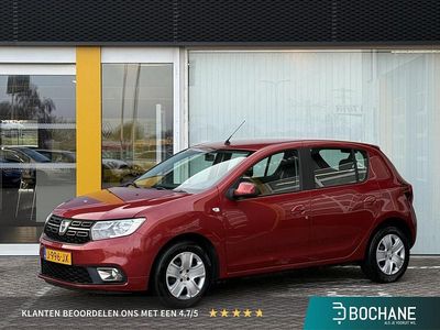 Rood Occasion 2020 Dacia Sandero Comfort Hatchback | € 7.950 (Eerlijke prijs)