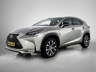 Grijs Occasion 2015 Lexus NX300h Sport Line SUV | € 23.950 (Goede deal)