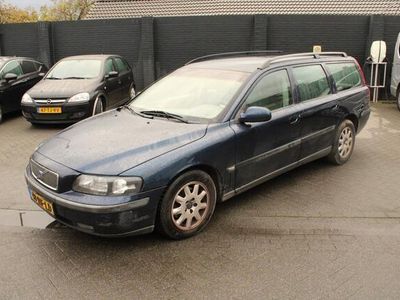 tweedehands Volvo V70 2.4 Comfort Line | Automaat | GEEN APK | Zo meenem