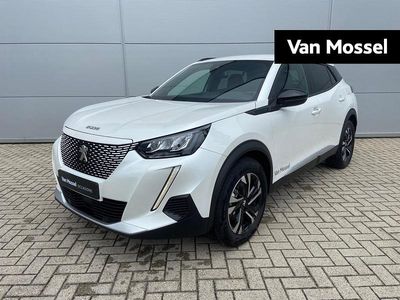 Wit Occasion 2023 Peugeot e-2008 Allure SUV | € 27.735