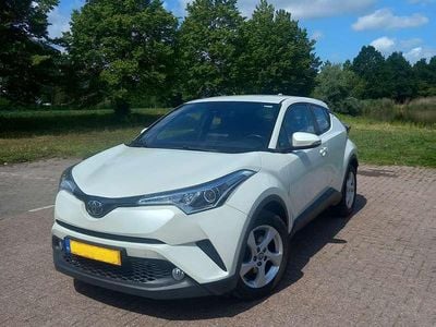 Occasion 2017 Toyota C-HR SUV | € 15.200 (Eerlijke prijs)