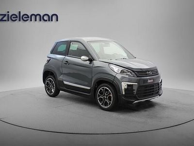 Grijs Occasion 2022 Ligier JS60 Hatchback | € 16.845 (Eerlijke prijs)