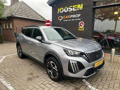Grijs Gebruikt 2024 Peugeot 2008 Allure SUV | € 23.950 (Eerlijke prijs)