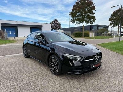 Zwart Gebruikt 2021 Mercedes A250 AMG Hatchback | € 26.995 (Goede deal)