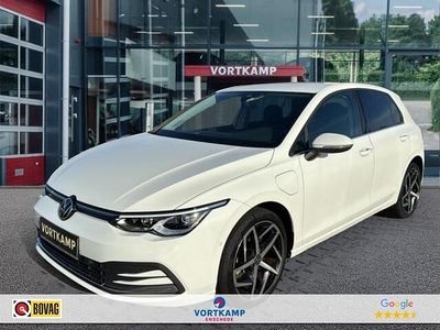 Wit Gebruikt 2020 VW Golf VIII Style Hatchback | € 24.950 (Iets duurder)