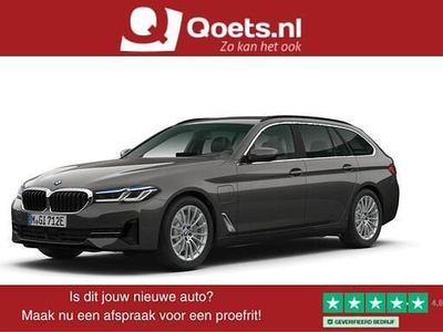 Grijs Occasion 2021 BMW 530e Comfort Edition Stationwagen | € 35.950 (Eerlijke prijs)