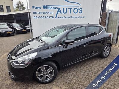 Zwart Gebruikt 2016 Renault Clio IV Night&Day Hatchback | € 6.969 (Eerlijke prijs)