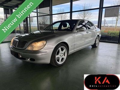 Grijs Gebruikt 1999 Mercedes S320 Sedan | € 5.644 (Eerlijke prijs)